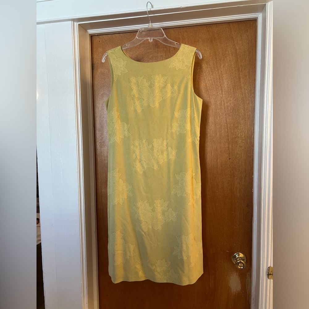 Tommy Bahama Women’s Light Olive Yellow Fully Lined Sleeveless Silk Dress